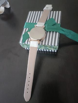 MODA MUJER:RELOJ Y PULSERA.NUEVOS