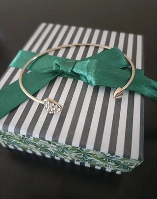 MODA MUJER:RELOJ Y PULSERA.NUEVOS