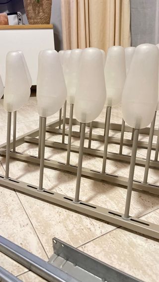 Zapatero de horma extraible para armario, de Ikea.