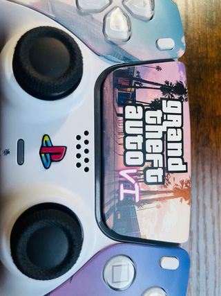 DISEÑO CARCASA GTA VI PS5 DUALSENSE 
