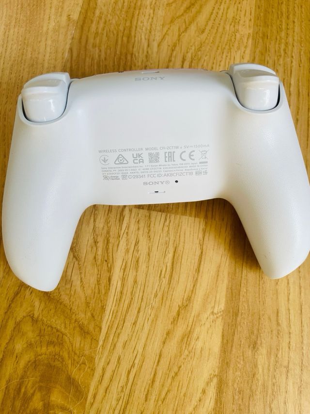 DISEÑO CARCASA GTA VI PS5 DUALSENSE