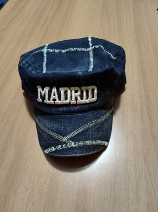 Berretto con visiera