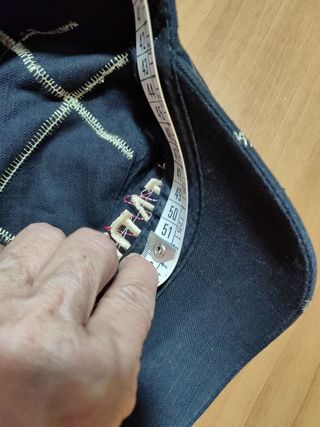 Berretto con visiera