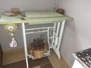 Mesa decoración de máquina de coser