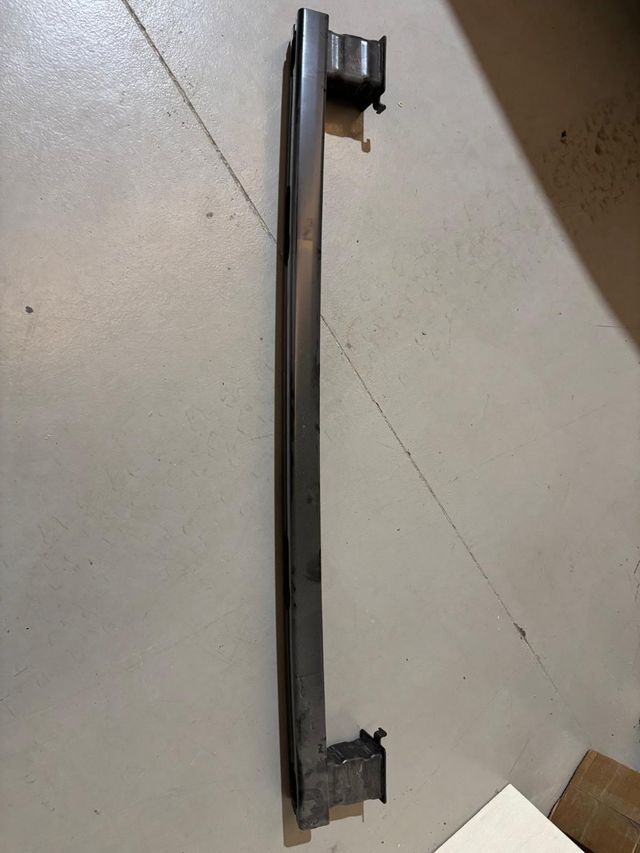 Traviesa mercedes V447