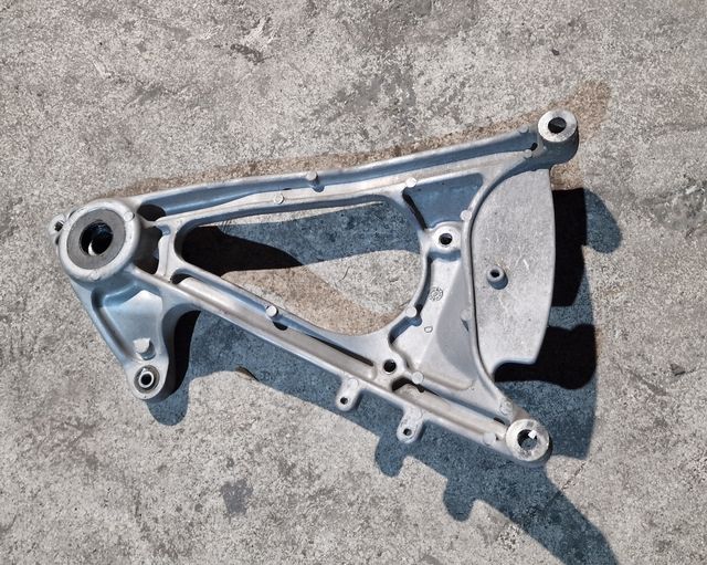 Basculante Honda Dylan 125 cc