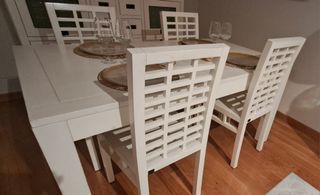 Mesa comedor Banak (sin sillas)