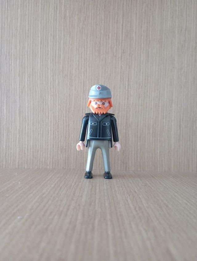 Playmobil. Médico militar'