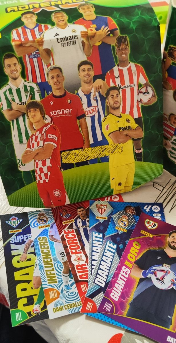 4 Especiales NUEVO Adrenalyn 24-25