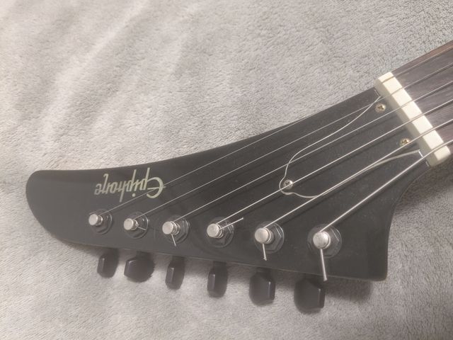 Epiphone Korina Explorer pastillas EMG