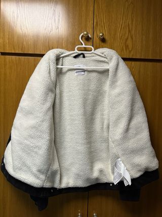 Chaqueta vaquera negra borrego