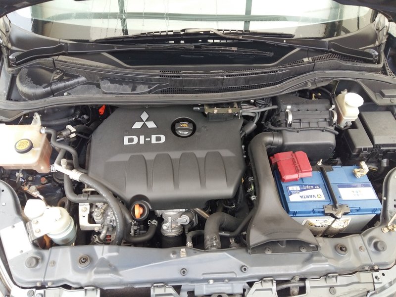 Mitsubishi Grandis 2006 - foto 1