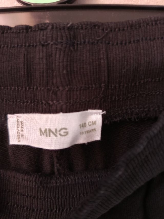 Pantalón negro Mango talla 10