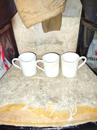 Set di tazze usate 5 euro trattabili 