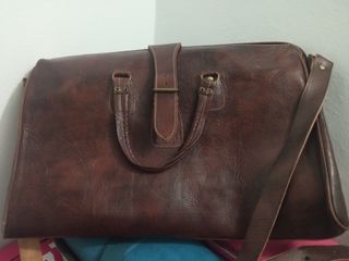 Bolso de piel (cuero marrón)