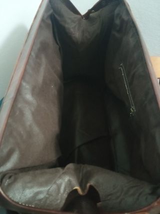 Bolso de piel (cuero marrón)