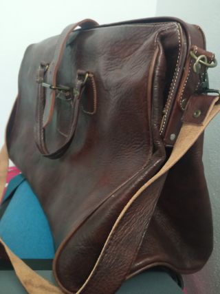 Bolso de piel (cuero marrón)