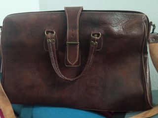 Bolso de piel (cuero marrón)