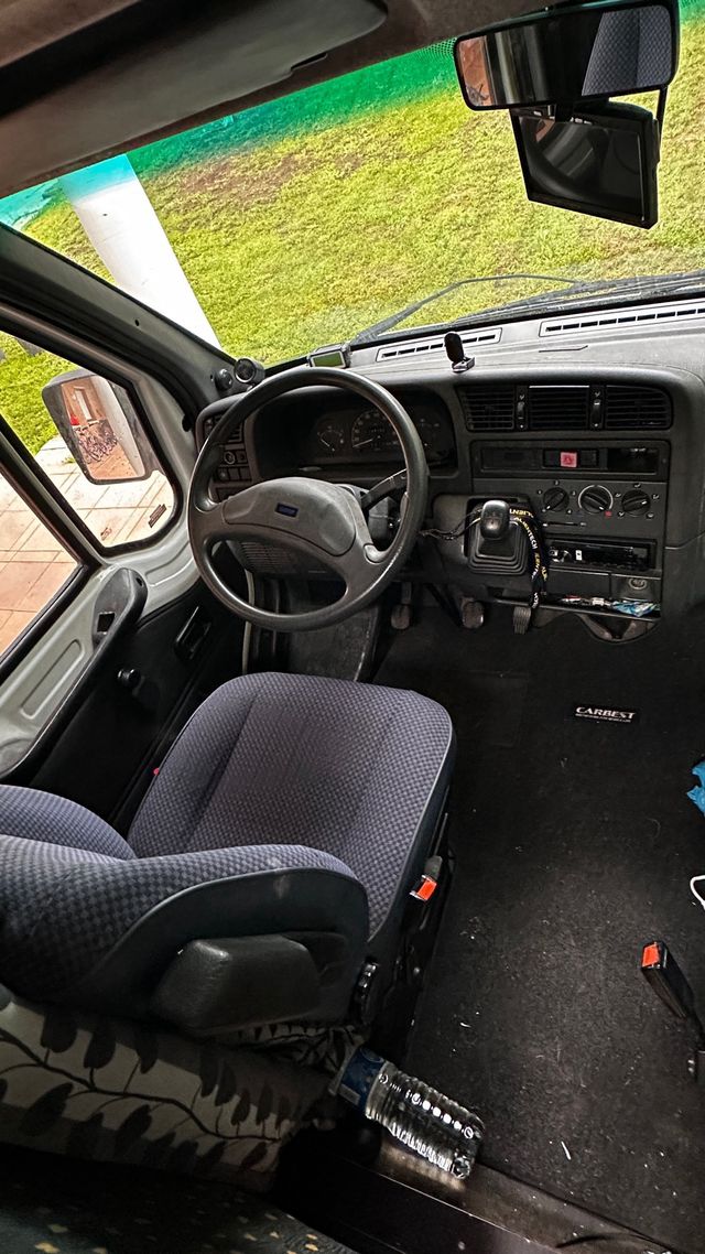 Autocaravana Benimar reformada a FULL autónoma