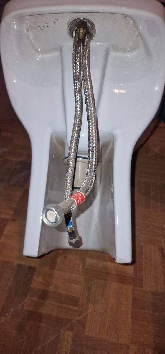 Bidet roca mod. Vitoria con grifo