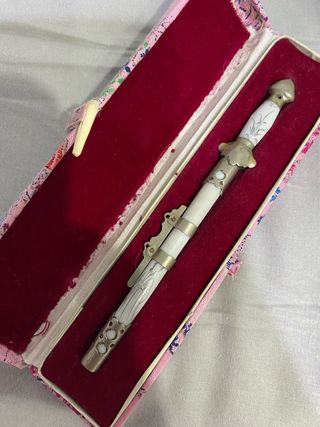 Espada china Jian miniatura, 1890. Abrecartas.