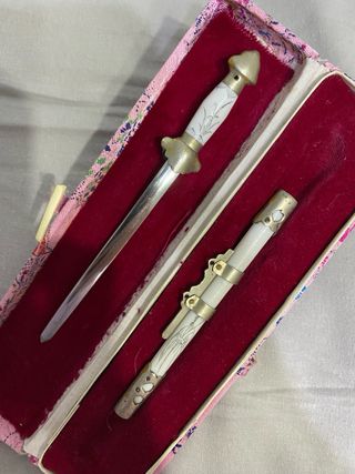 Espada china Jian miniatura, 1890. Abrecartas.