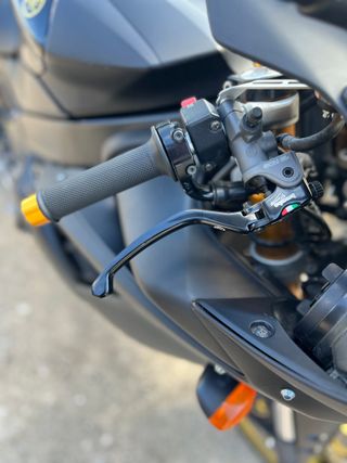 Yamaha yzf r1