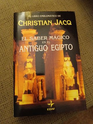 Saber Magico En El Antiguo Egipto (Spanish Edition)