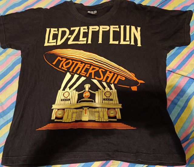 Camiseta Led Zeppelin Mothership marca Red rock of de segunda mano