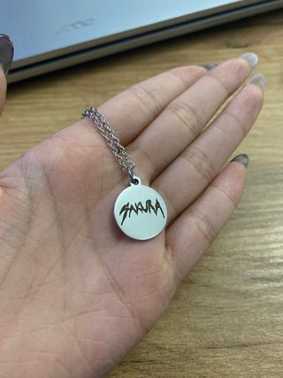 collar sakura plateado