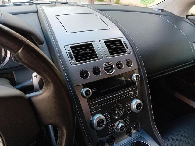 Aston Martin Rapide Touchtronic 2
