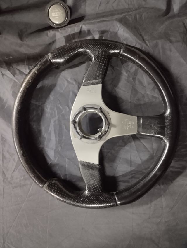 Volante momo D35 para retapizar