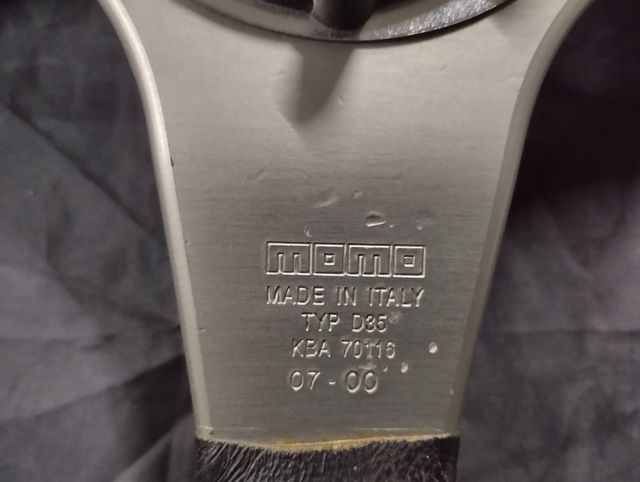 Volante momo D35 para retapizar
