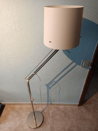 Lampara de pie