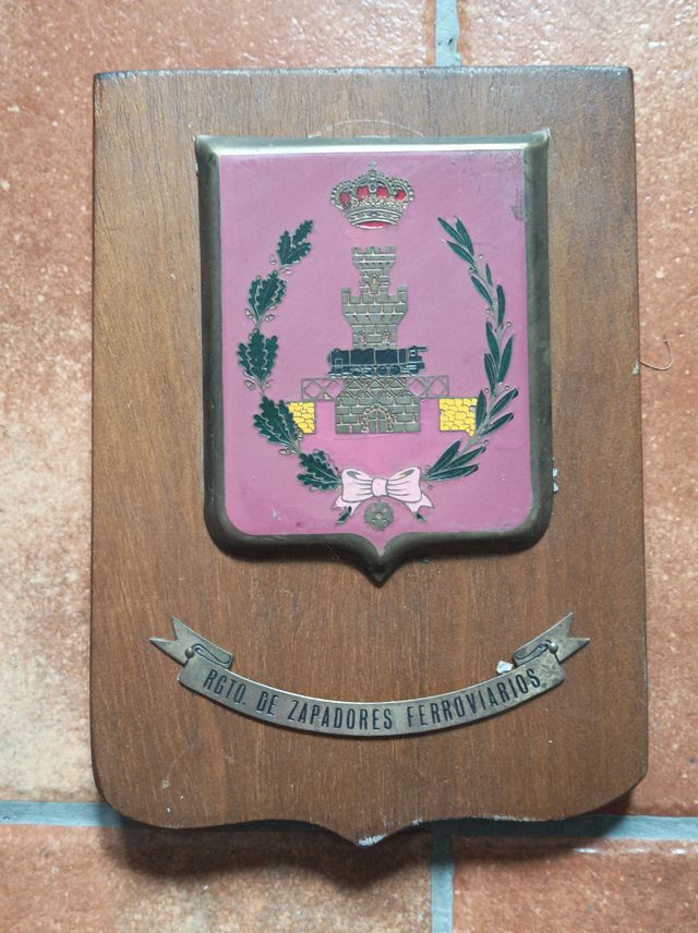 Metopas militares variadas