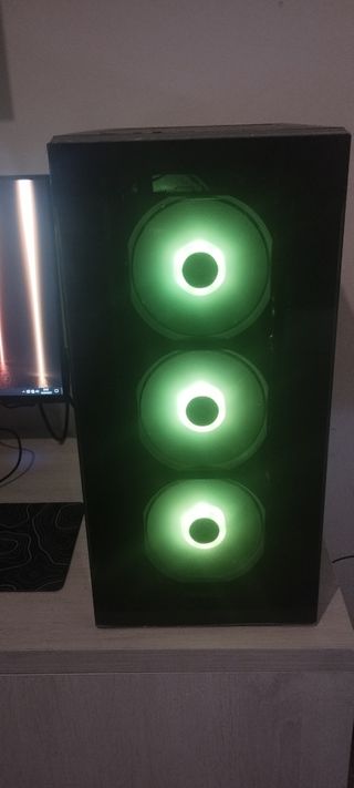 Pc Gaming COMPLETO Ryzen 5 5600X, 32GB, RX590 8GB.