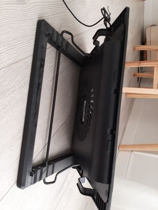 Soporte portátil con ventilador