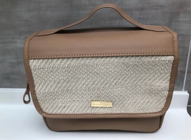 Neceser nuevo sin estrenar