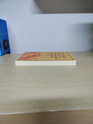 El último día de un condenado a muerte. Claude Gueux (Akal Literaturas) (Spanish Edition)