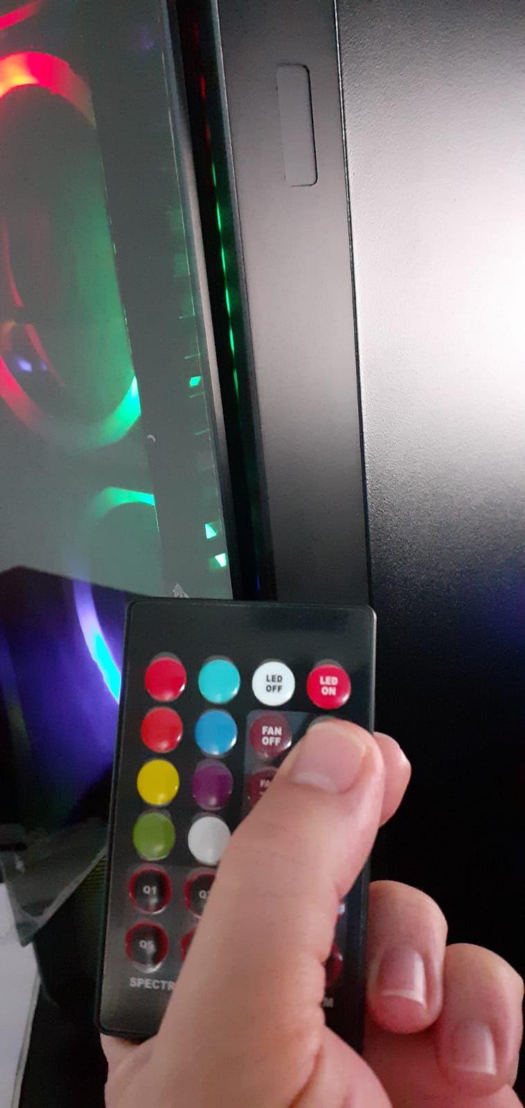 PC Gaming COMPLETO Ryzen 5700x RTX 3070 afbeelding 5