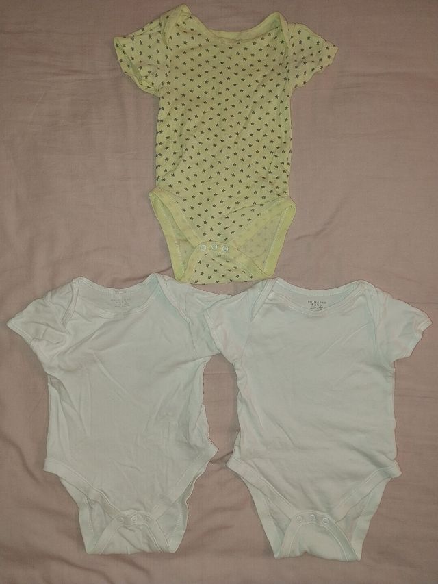 3 bodies primark 12-18 m