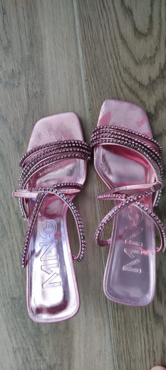 Sandalias Rosas con Strass