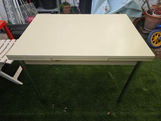 Mesa extensible