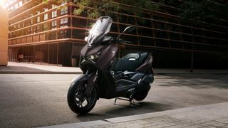 YAMAHA XMAX 300 Tech Max