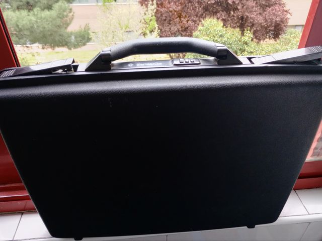 Maletín rígido samsonite