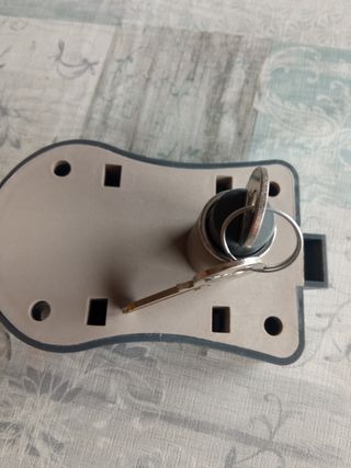 Cerradura de taquilla 