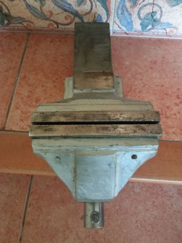 Tornillo de mecanico