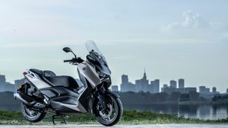 YAMAHA XMAX 300 Tech MAX + nueva