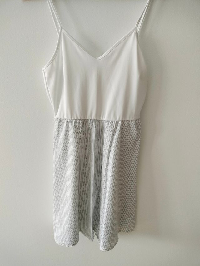 Vestido sudadera Stradivarius