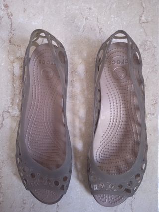 Bailarinas manoletinas Crocs 38 5.5